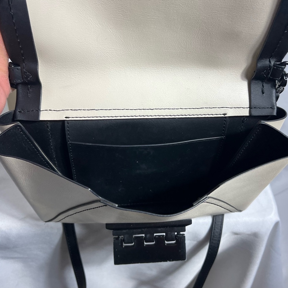 ZAC Zac Posen Crossbody With Dust Bag Black/White Soft Leather Turn Lock Closure - Picture 5 of 11